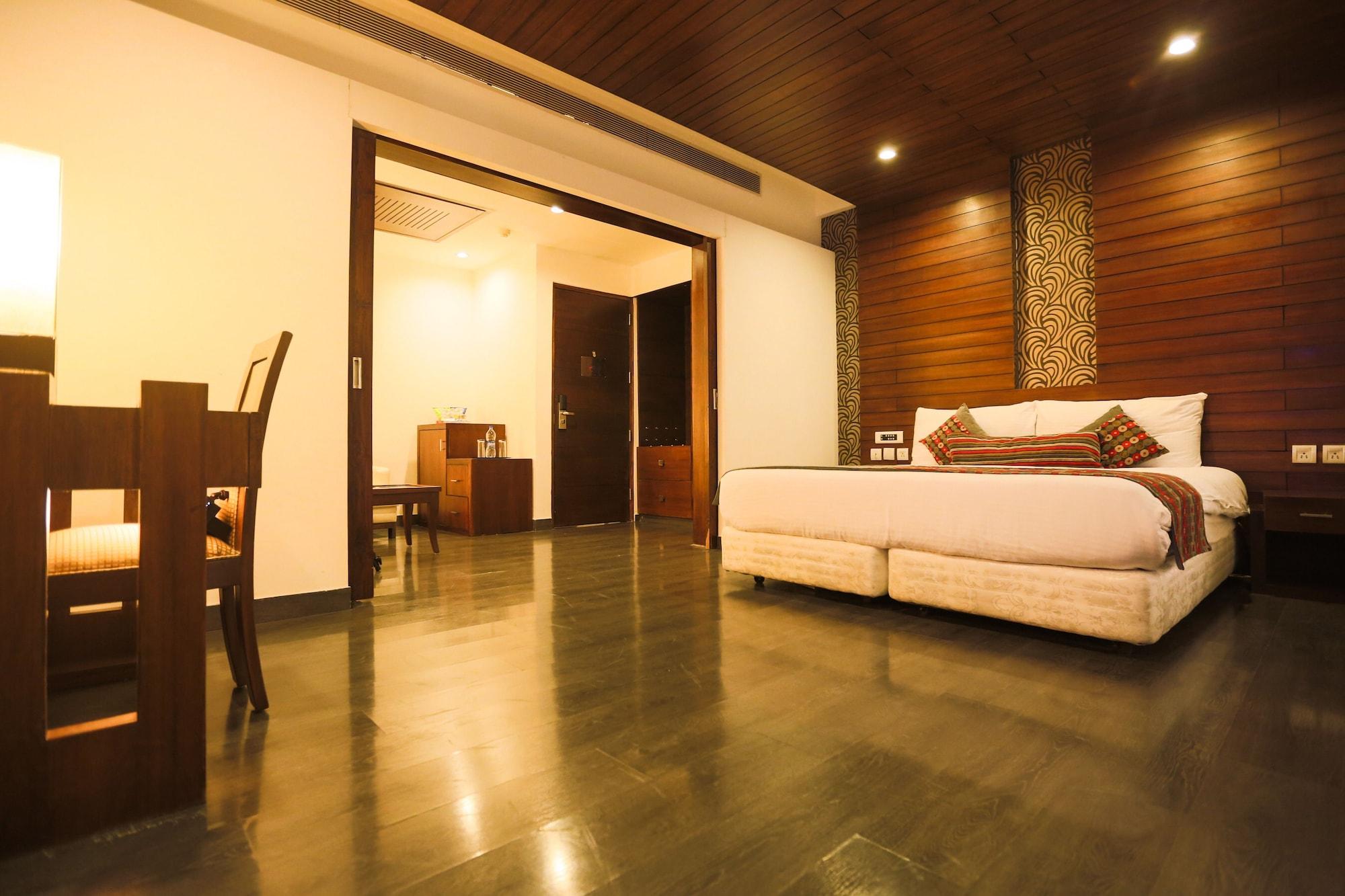 Hotel Icon Chandīgarh Екстериор снимка