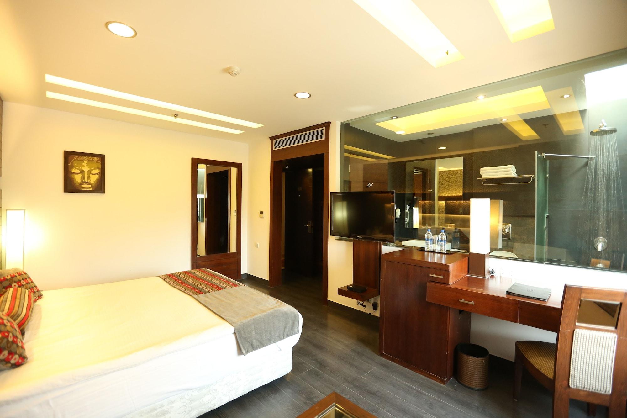 Hotel Icon Chandīgarh Екстериор снимка