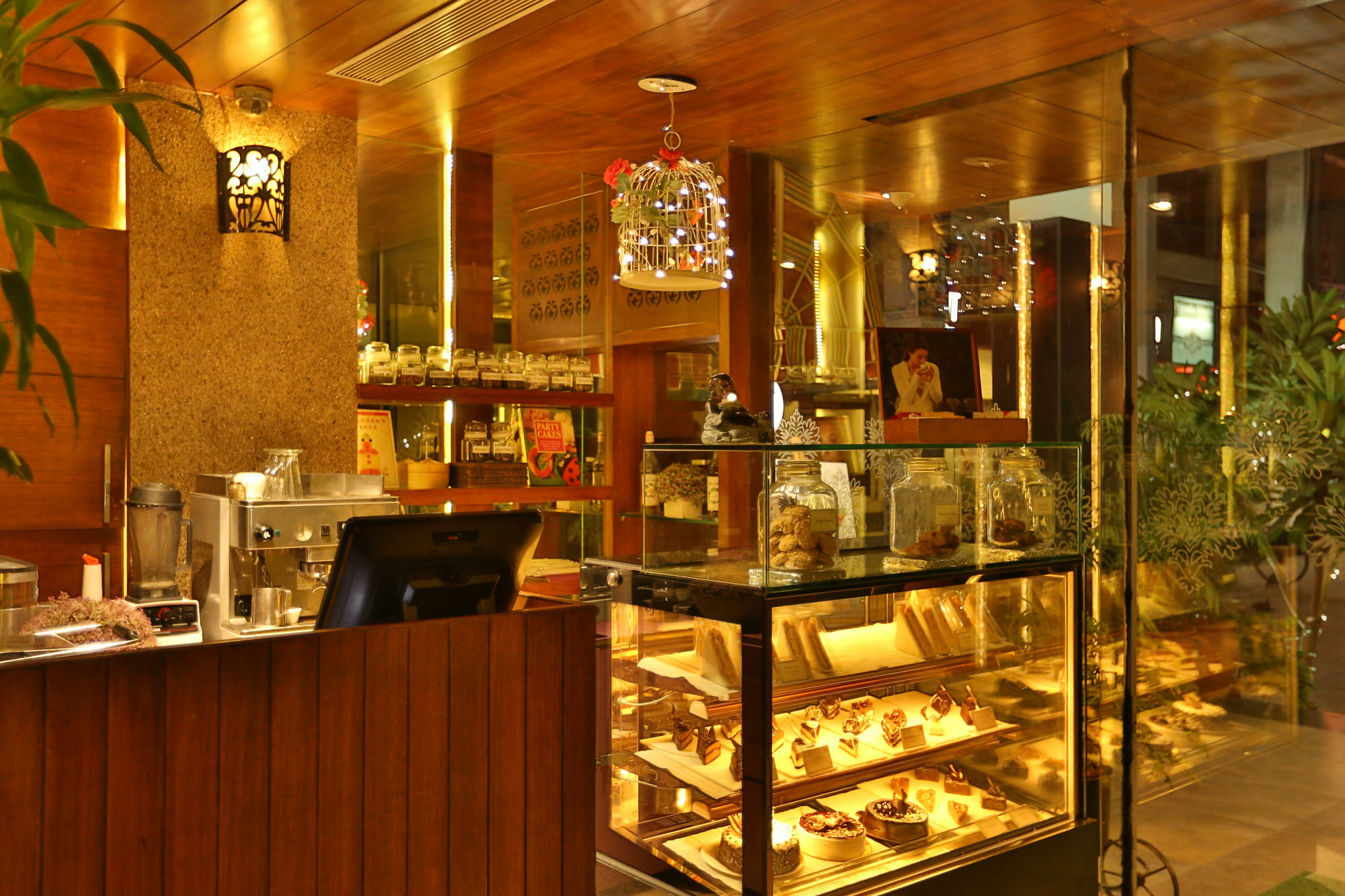 Hotel Icon Chandīgarh Екстериор снимка
